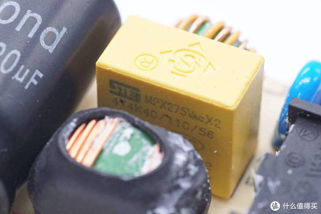 拆解报告：SEGWAY赛格威71W电动滑板车充电器BCTA+71420-1700