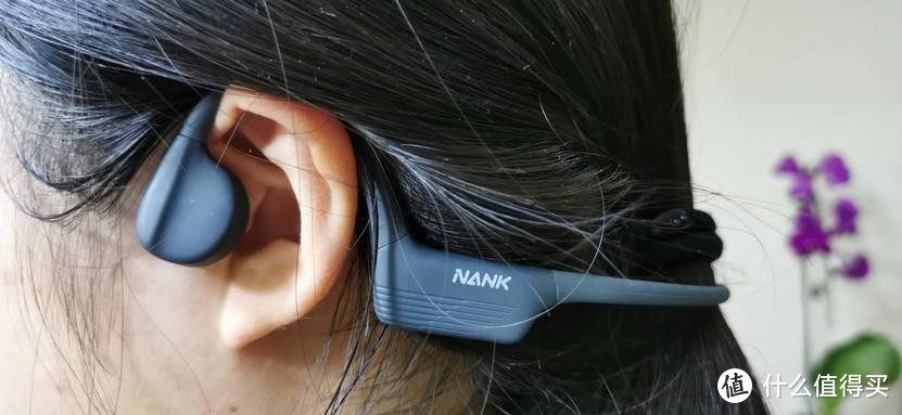 戴上南卡Neo 2骨传导运动耳机，开启热辣滚烫的飞驰人生