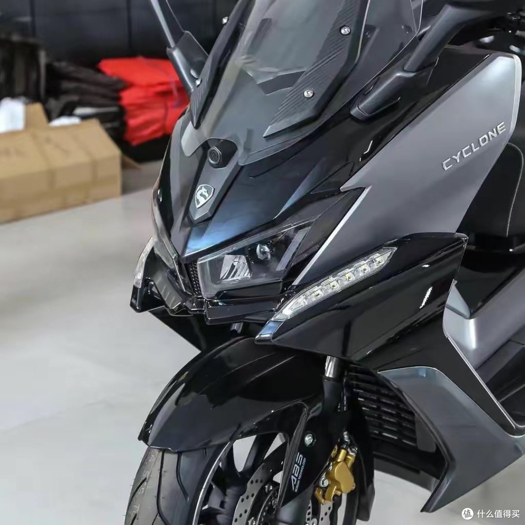 直降4512赛科龙rt3成为新卷王配17l油箱坐垫还带加热