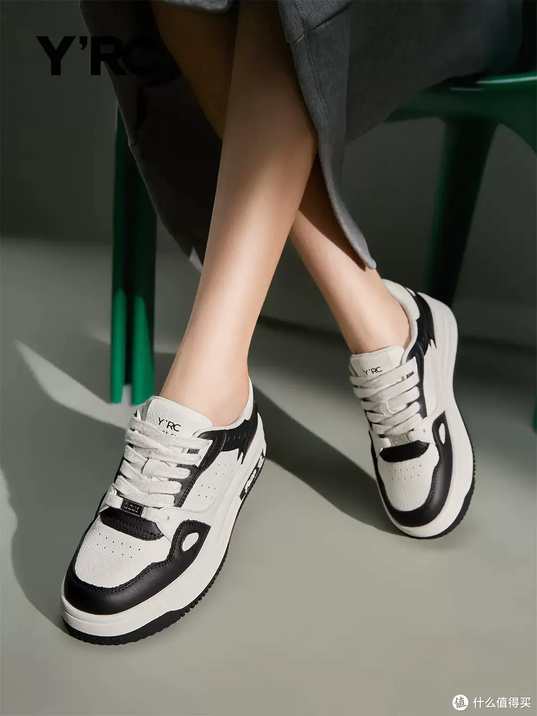 商场同款！YRC女式小白鞋，拼色设计，让你成为街头焦点！