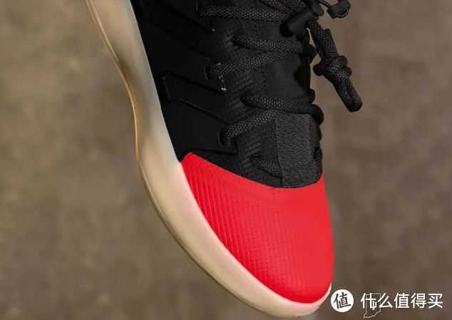 球鞋资讯｜Nike Kobe 5时隔三年再度回归, adidas X FOG联名引潮流关注