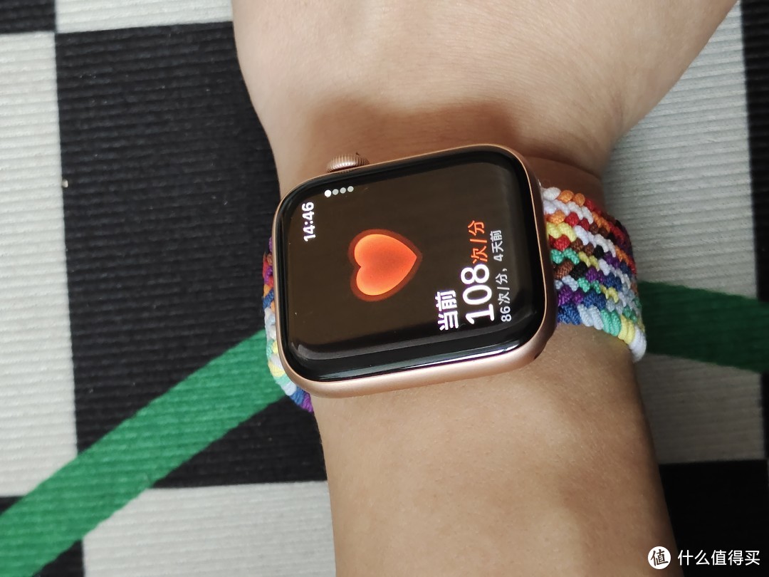 糟糕的续航，是学生群体抛弃Apple Watch的一大原因。