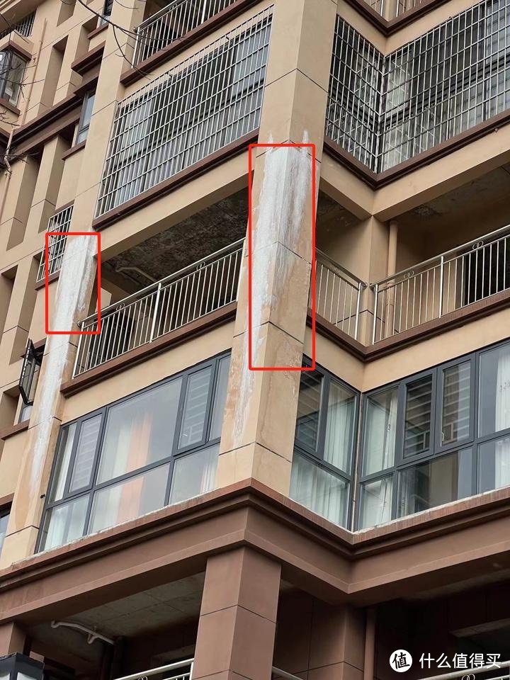 查漏报告：楼上阳台防水失效导致双重渗漏