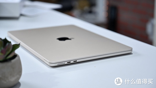 加量还减价，MacBook Air M3悄然发布