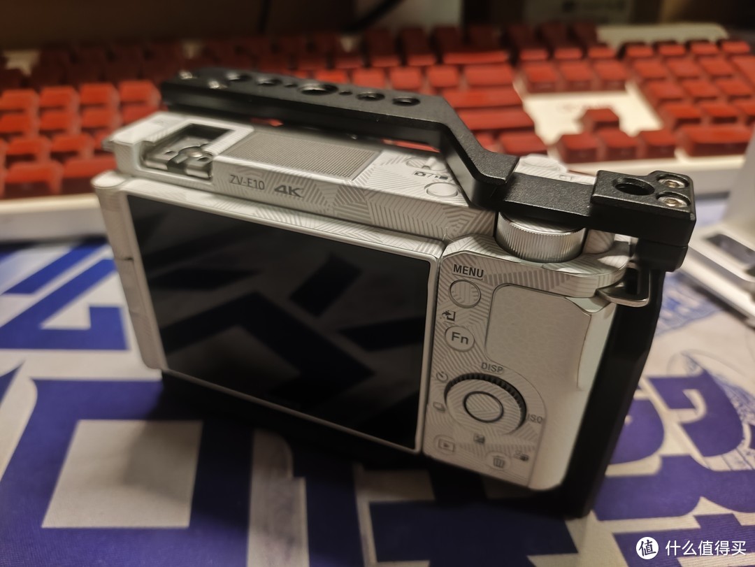 索尼 ZVE10 相机黑白银三色相机兔笼挑选分享