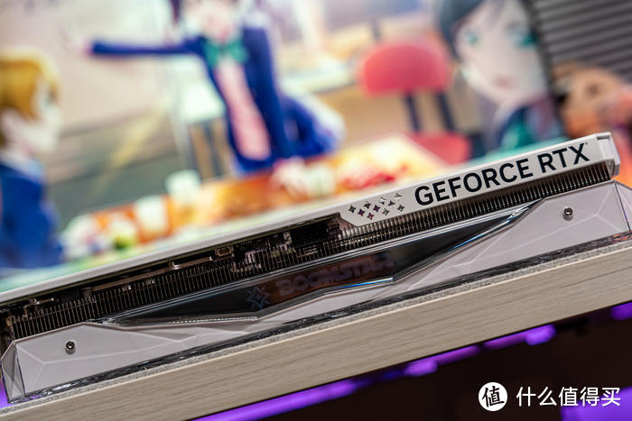 白色显卡典范的升级——GeForce RTX 4070 SUPER 星曜 OC 显卡开箱分享
