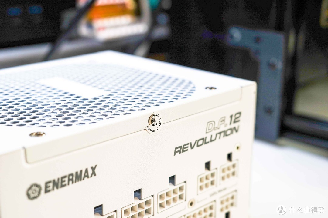 更适合ITX和开放主机的新标电源丨安耐美Revolution D.F12拆解评测