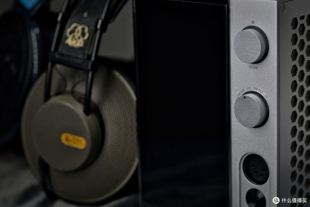 耳边评测万元级全能音频中心飞傲r9桌面一体机试听体验