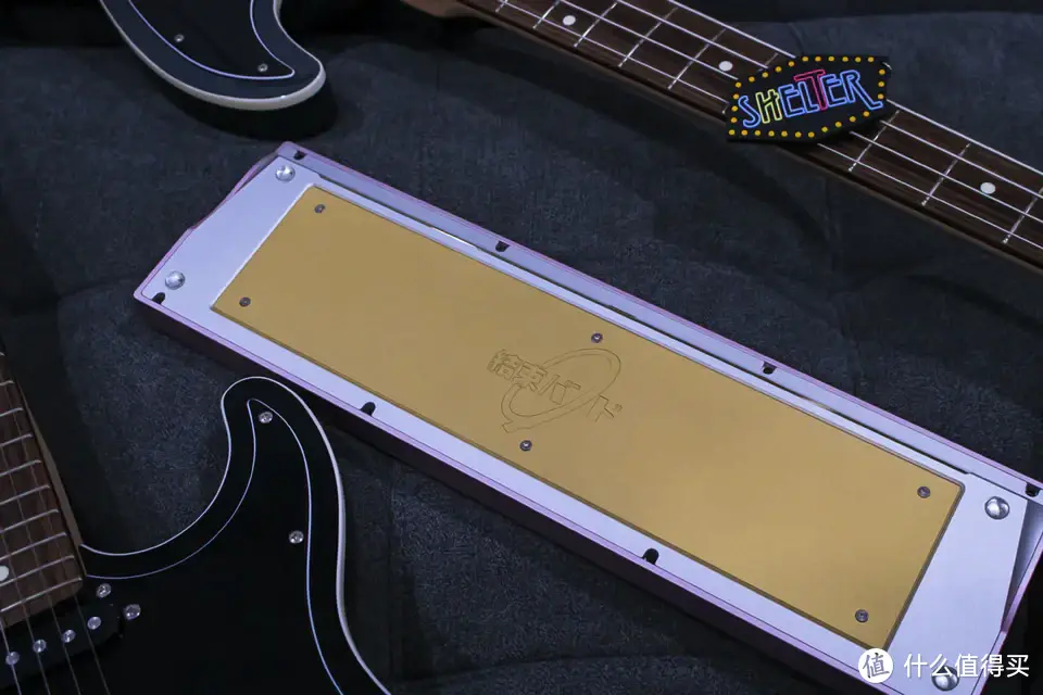 粉色吉他摇滚Starry FRL 70%套件，采用吉他拾音器上的吉普逊旋钮
