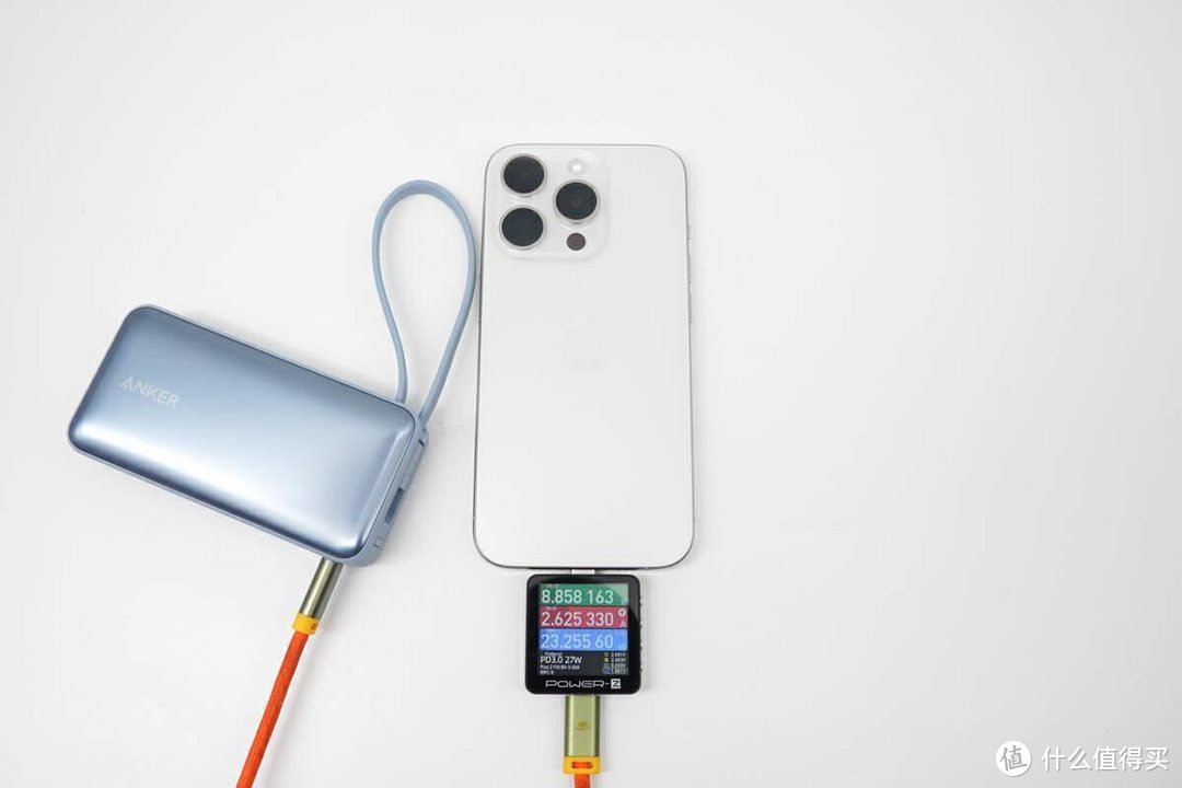 LCD智能屏显，智慧简易出行，Anker安克创新 30W 自带线充电宝评测