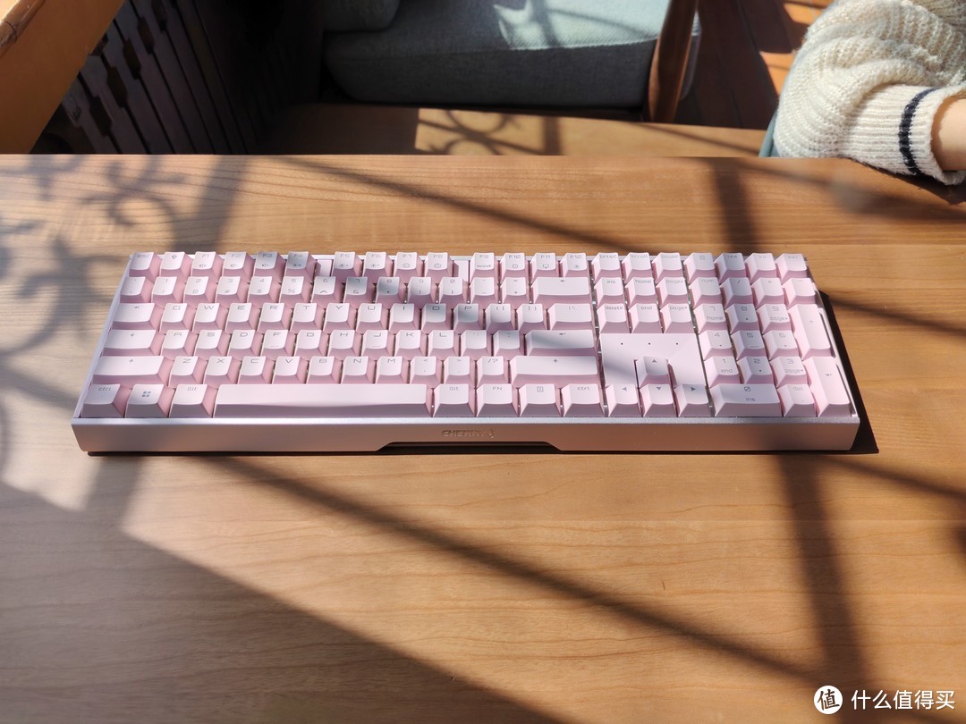 卡哇伊！CHERRY MX3.0 粉色 质感很棒！有线RGB彩光版 茶轴  无理由退货产品详细拍摄！