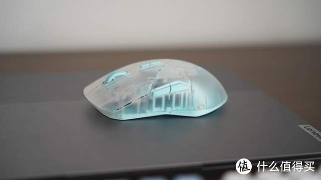 这才是大众能够用到的科幻鼠标 雷柏VT9Air半透明设计真不错！