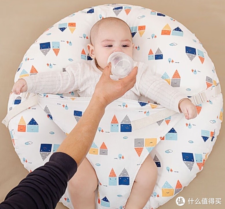 贝初众 防吐奶婴儿斜坡枕头：多重功能，宝宝舒适成长