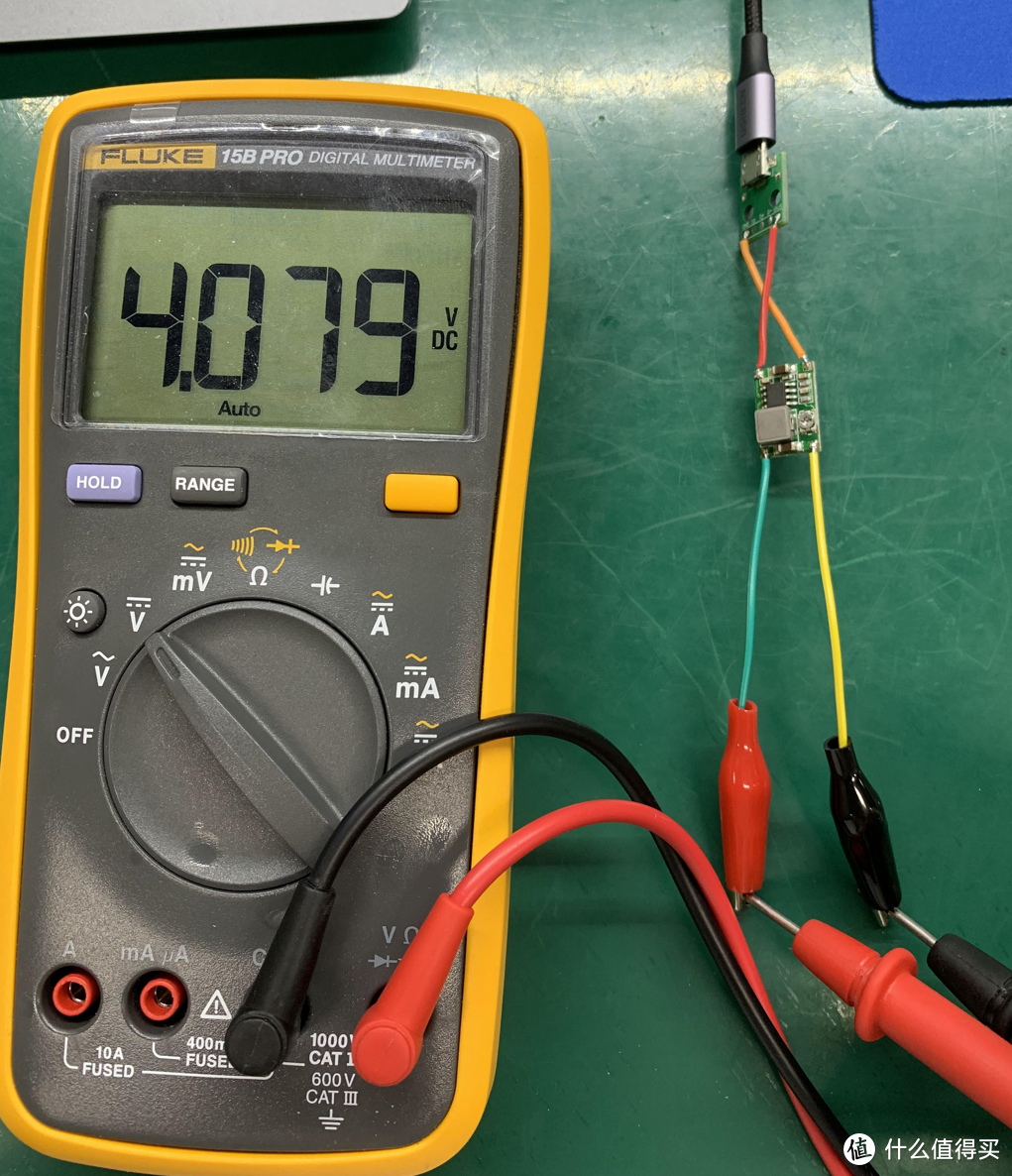 确定降压模块输出电压低于4.2V