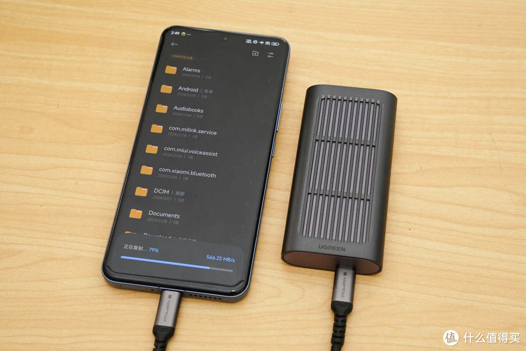 USB 3.2 Gen2传输，双向快传不减速，小米 14 Ultra 手机连接外置硬盘体验