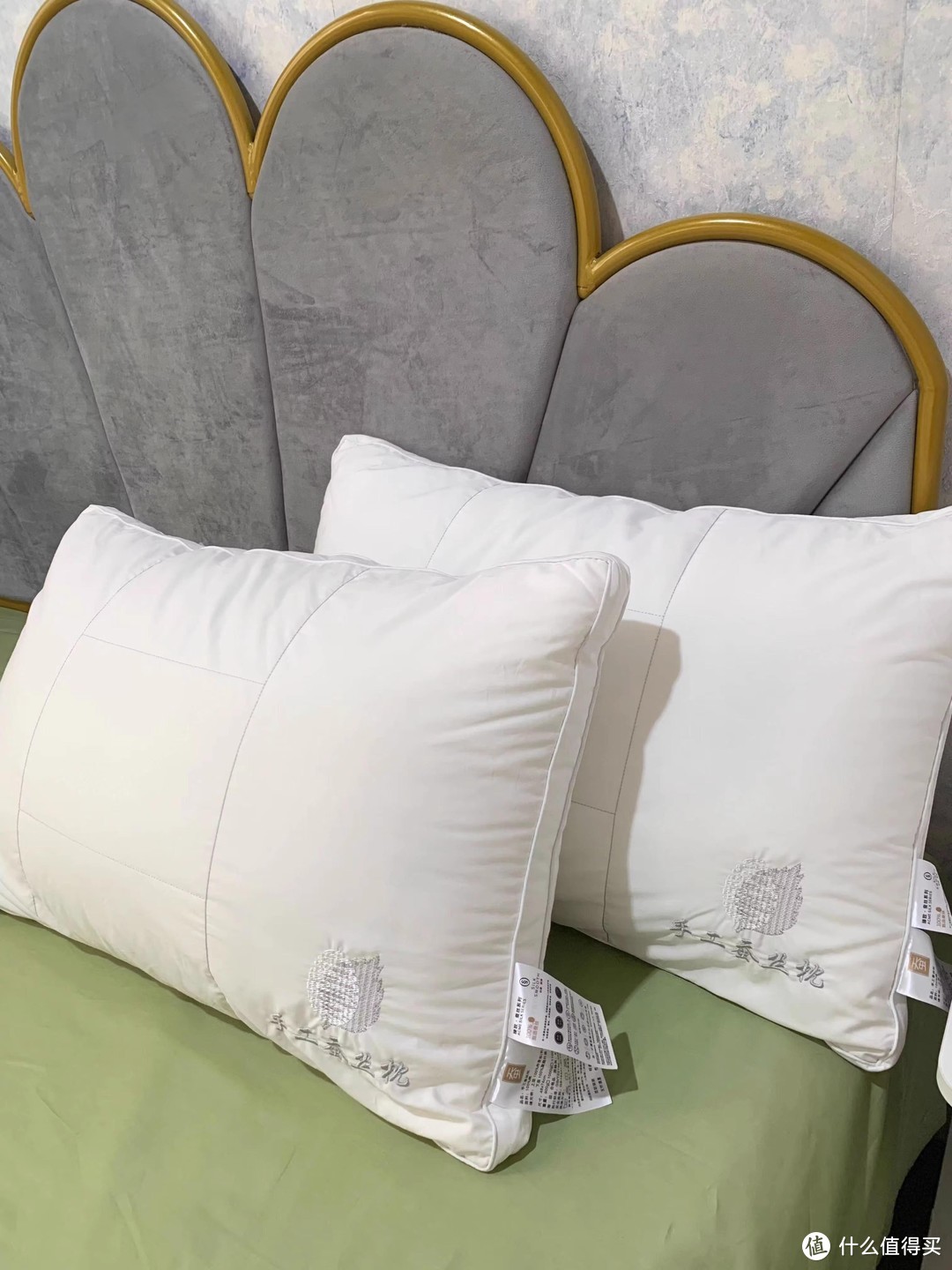 1蚕丝枕头高档枕头芯一对全棉家用枕芯护颈助眠单人防螨不变形