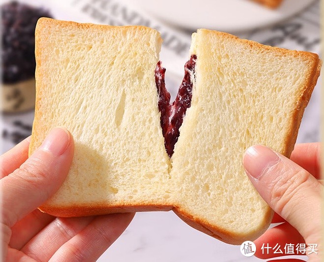 泓一紫米夹心面包：味蕾的多重享受