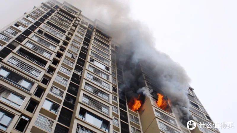 南京小区火灾，给我们敲响了警钟：买房，一定要坚持3不选