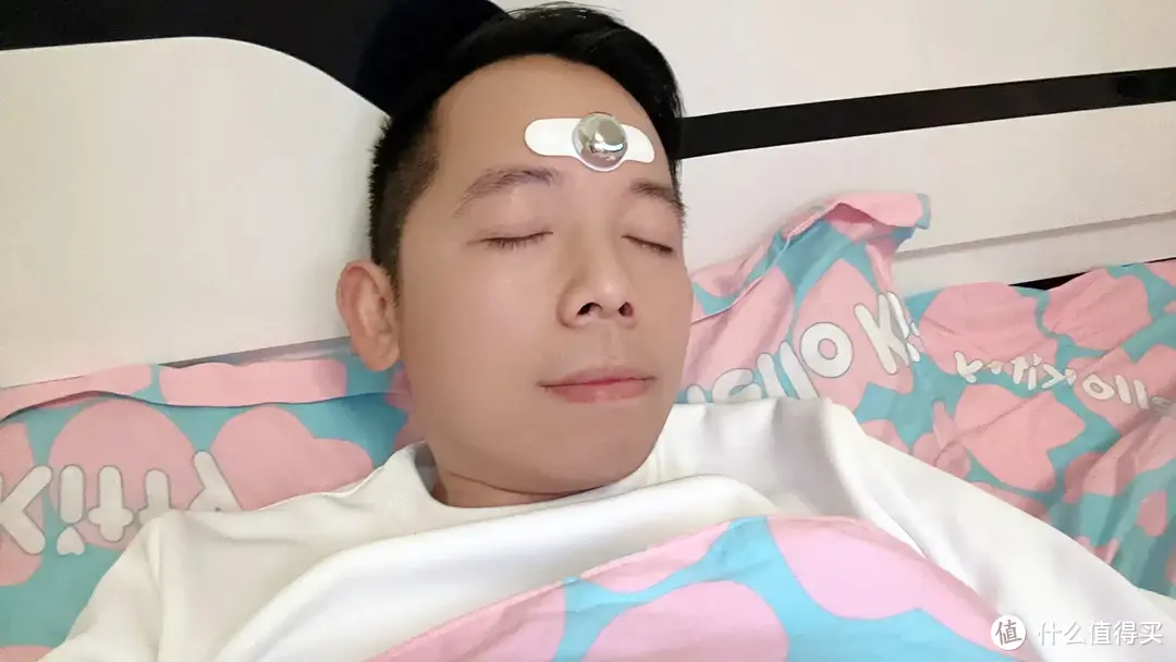 左点额贴式脑机安睡仪：您的私人睡眠监测管家！