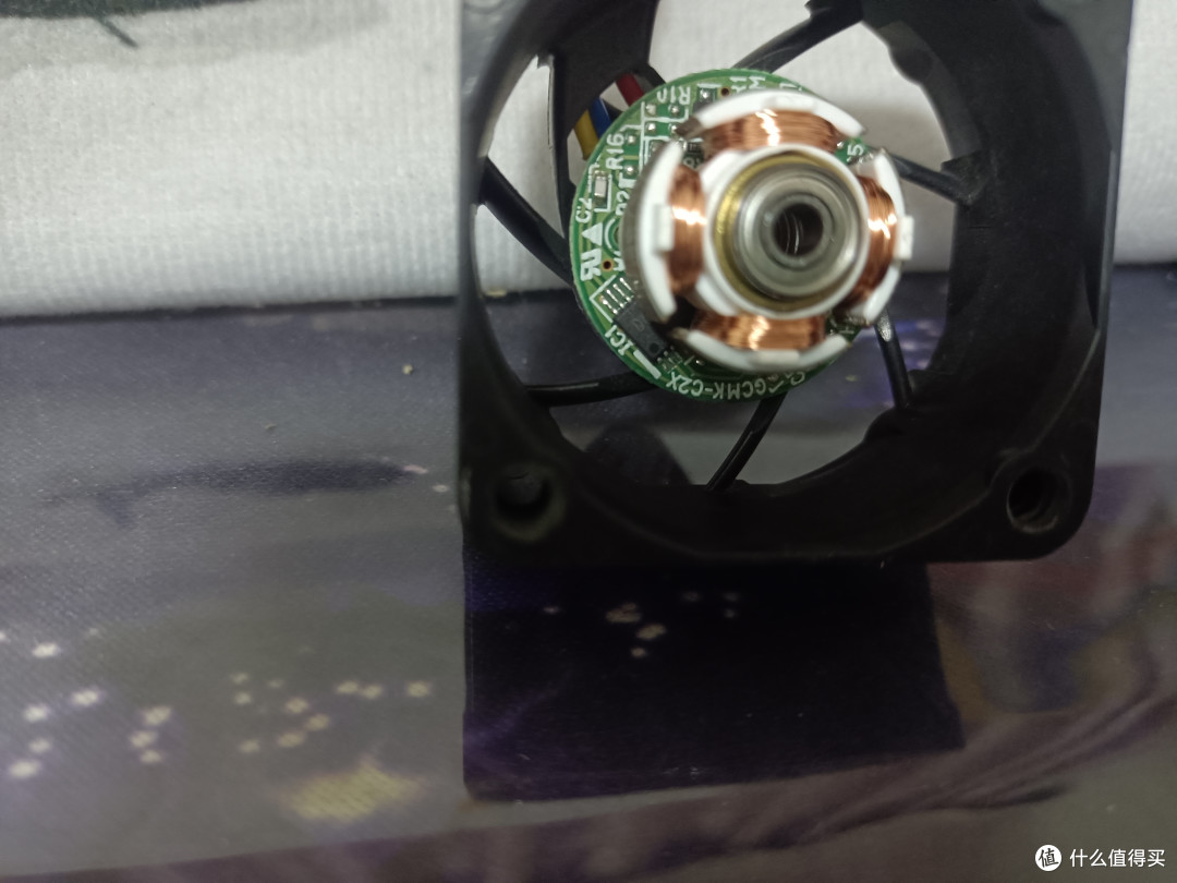 风扇拆解记录篇十三洋山洋9ga40204cm厘米风扇拆解赏析杂谈9ga0412p6f