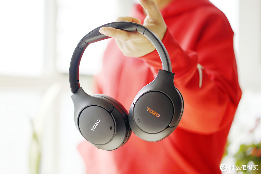 亚马逊热销榜第一丨TOZO HT2头戴式蓝牙降噪耳机，让纯净音乐随行每一天