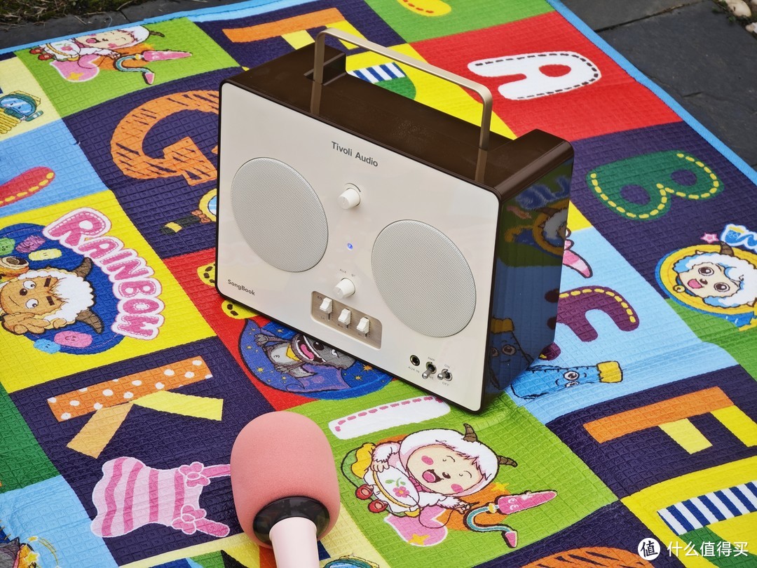 复古与现代完美融合：Tivoli Audio SongBook户外便携音响体验分享！