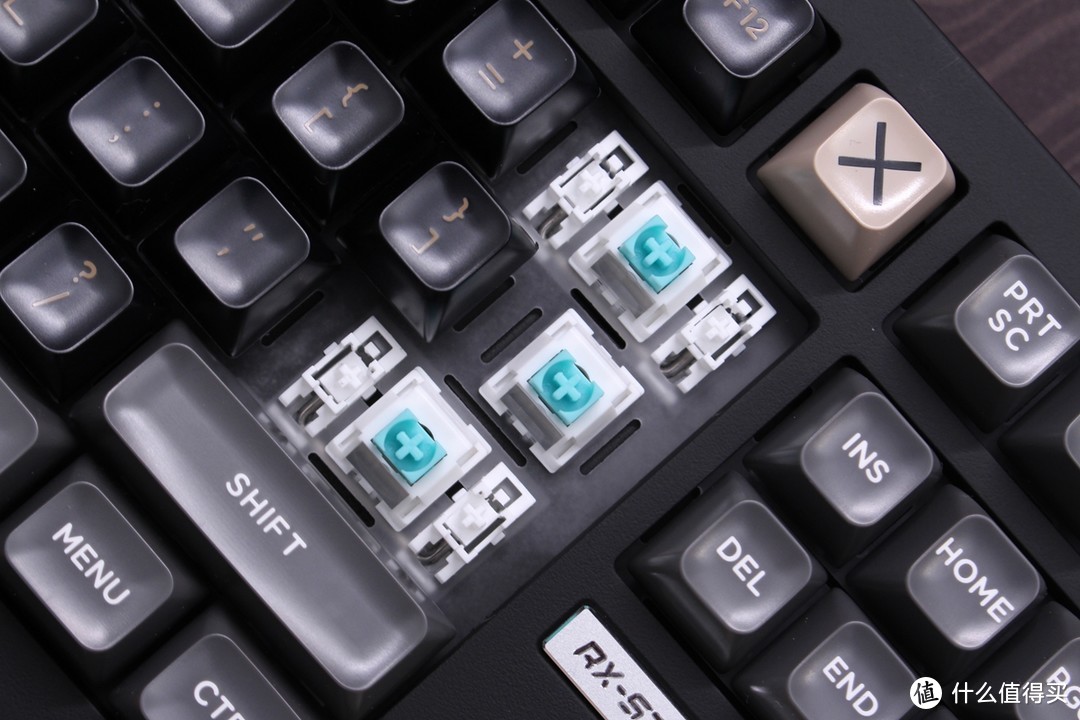 胶坨坨键盘——RX-STORM RX870三模机械键盘体验
