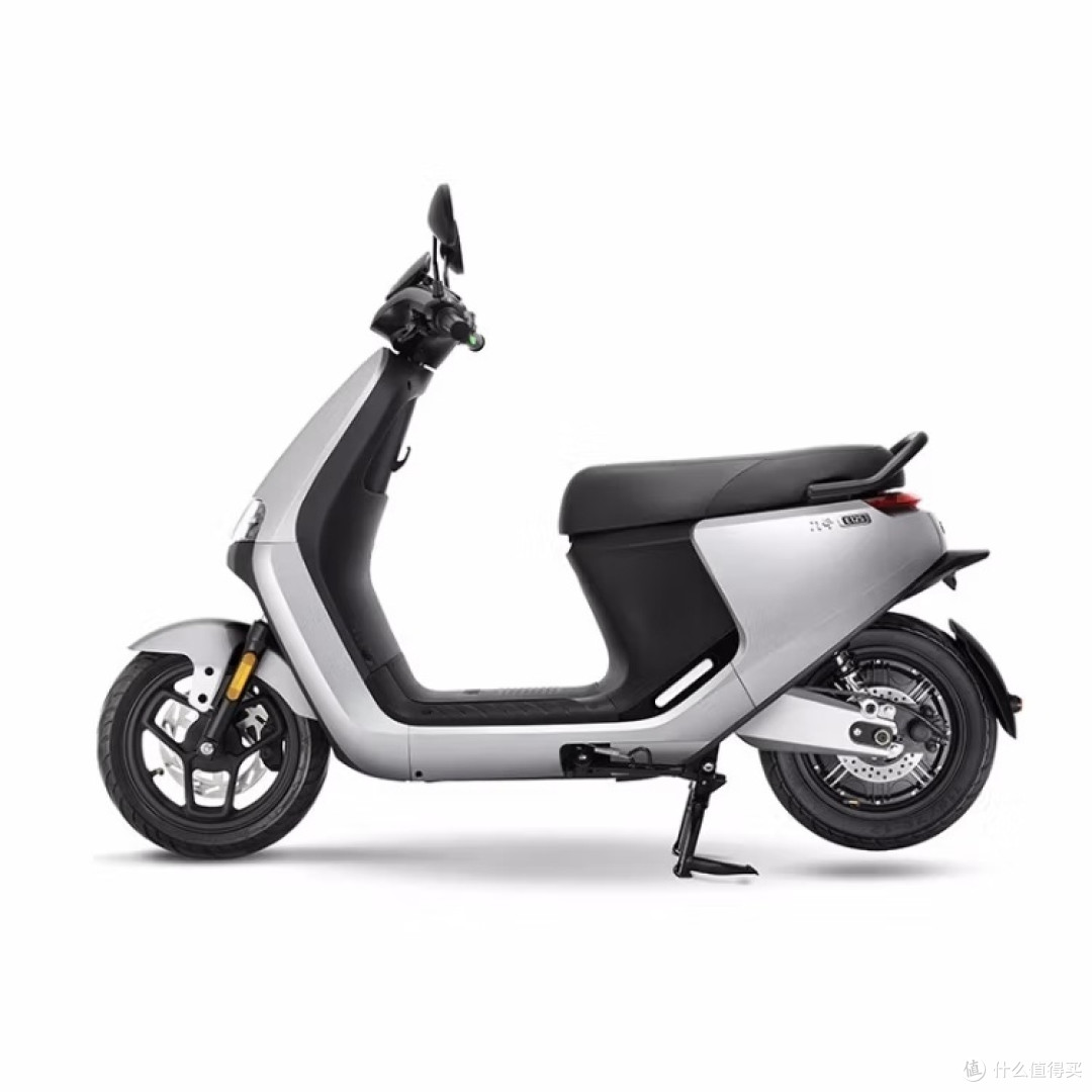 电动车新选择九号电动摩托引领绿色出行新风尚