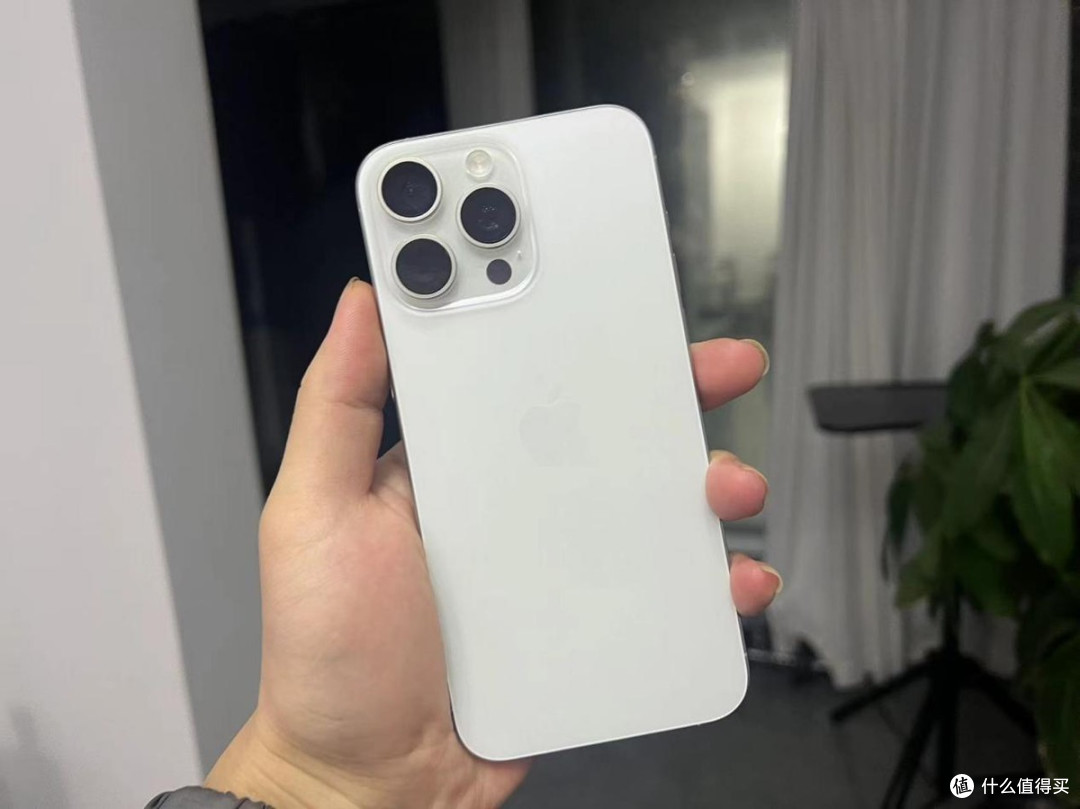 苹果15promax降价明显库克野心勃勃想再蝉联中国第一