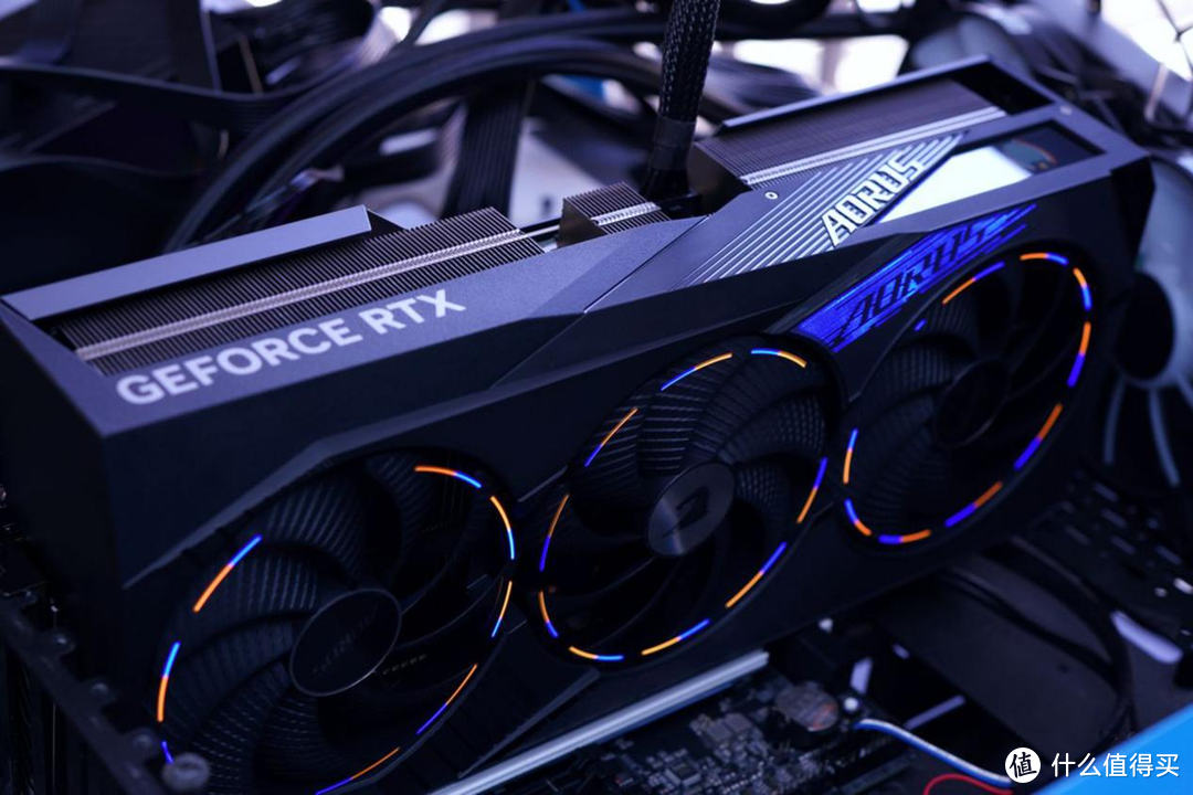 技嘉AORUS RTX 4080 SUPER超级雕显卡：实测AI绘画，有神器加持！