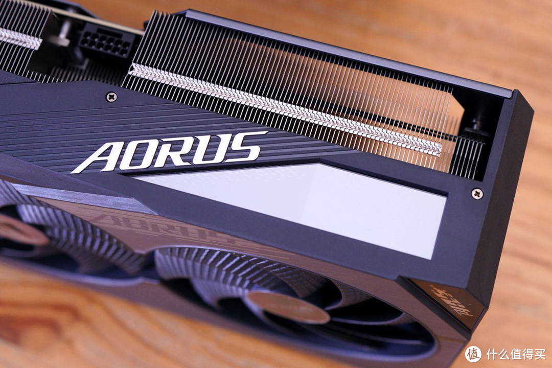 技嘉AORUS RTX 4080 SUPER超级雕显卡：实测AI绘画，有神器加持！