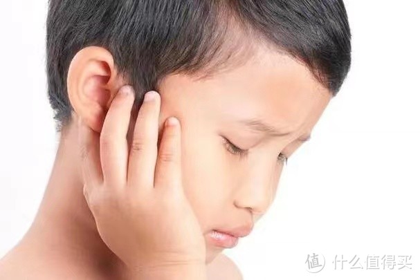 怕孩子用耳机学习影响听力？佩戴耳机时，除了时间和音量，这点更重要