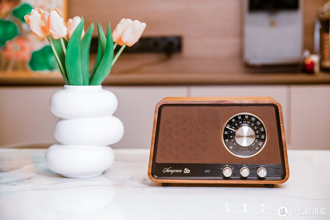 不单为情怀复古，入手山进50周年纪念匠心之作——SANGEAN R1收音机蓝牙音箱首发体验