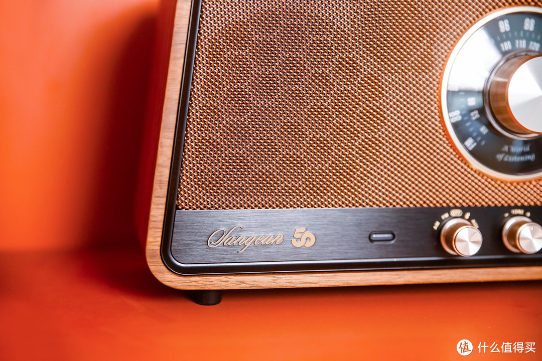 不单为情怀复古，入手山进50周年纪念匠心之作——SANGEAN R1收音机蓝牙音箱首发体验