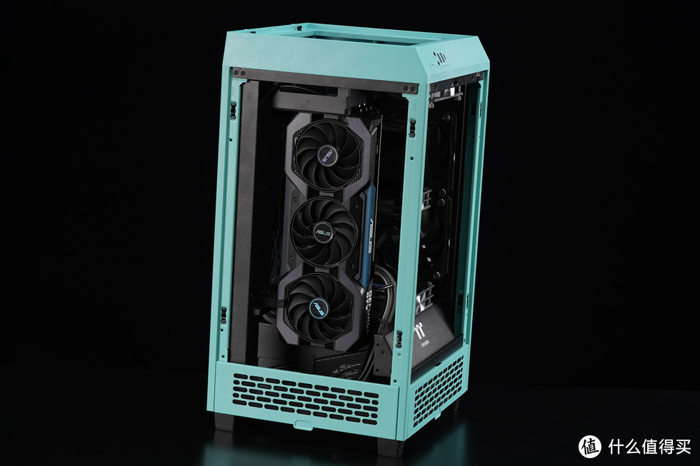 超大杯 ITX 主机——Tt Tower 200+ROG B760I+ASUS 4070 ATS 装机分享！