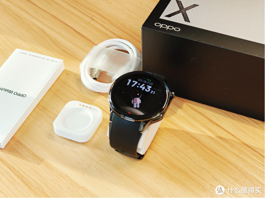 OPPO新款e-SIM手表Watch X，圆形表盘设计，又强又好看
