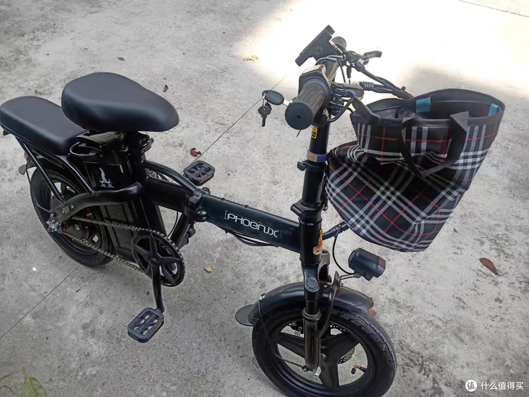 出行特别方便的凤凰折叠电动车