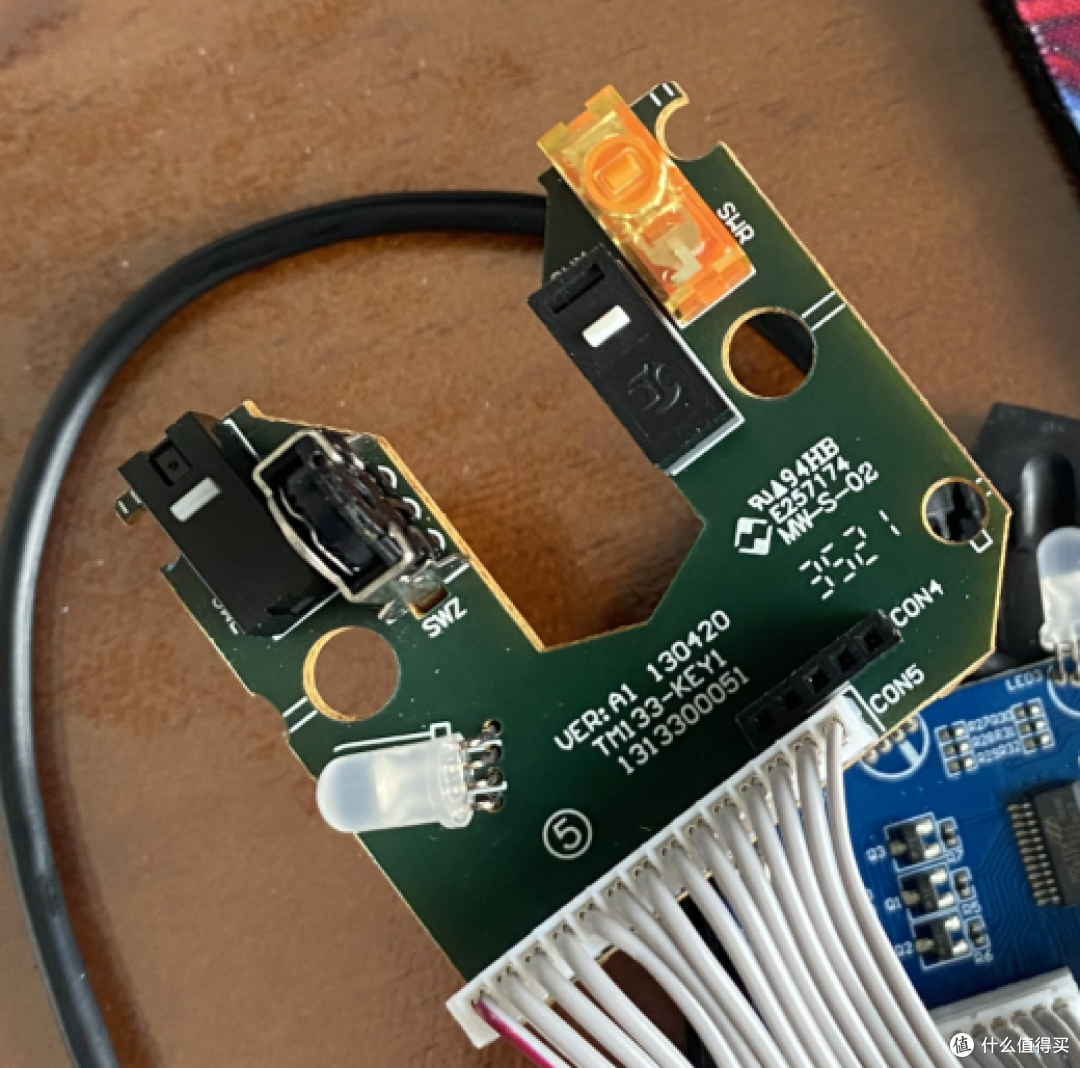 达尔优em915牧马人鼠标拆解