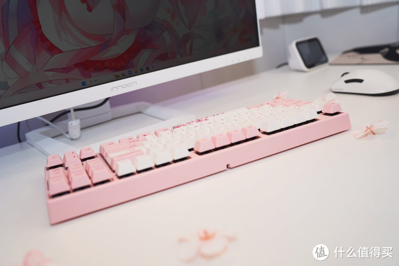捕捉春日美景，让你的桌面也充满浪漫气息——从阿米洛樱花机械键盘开始！