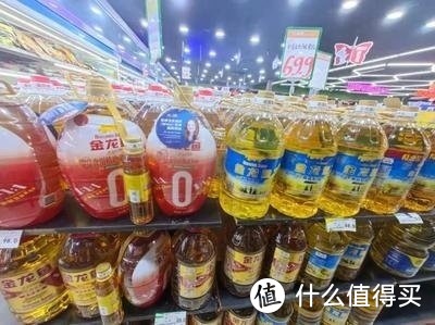 厨房食品和饲料、油脂两大主业销量增加毛利下降  金龙鱼2023年年报业绩略显承压