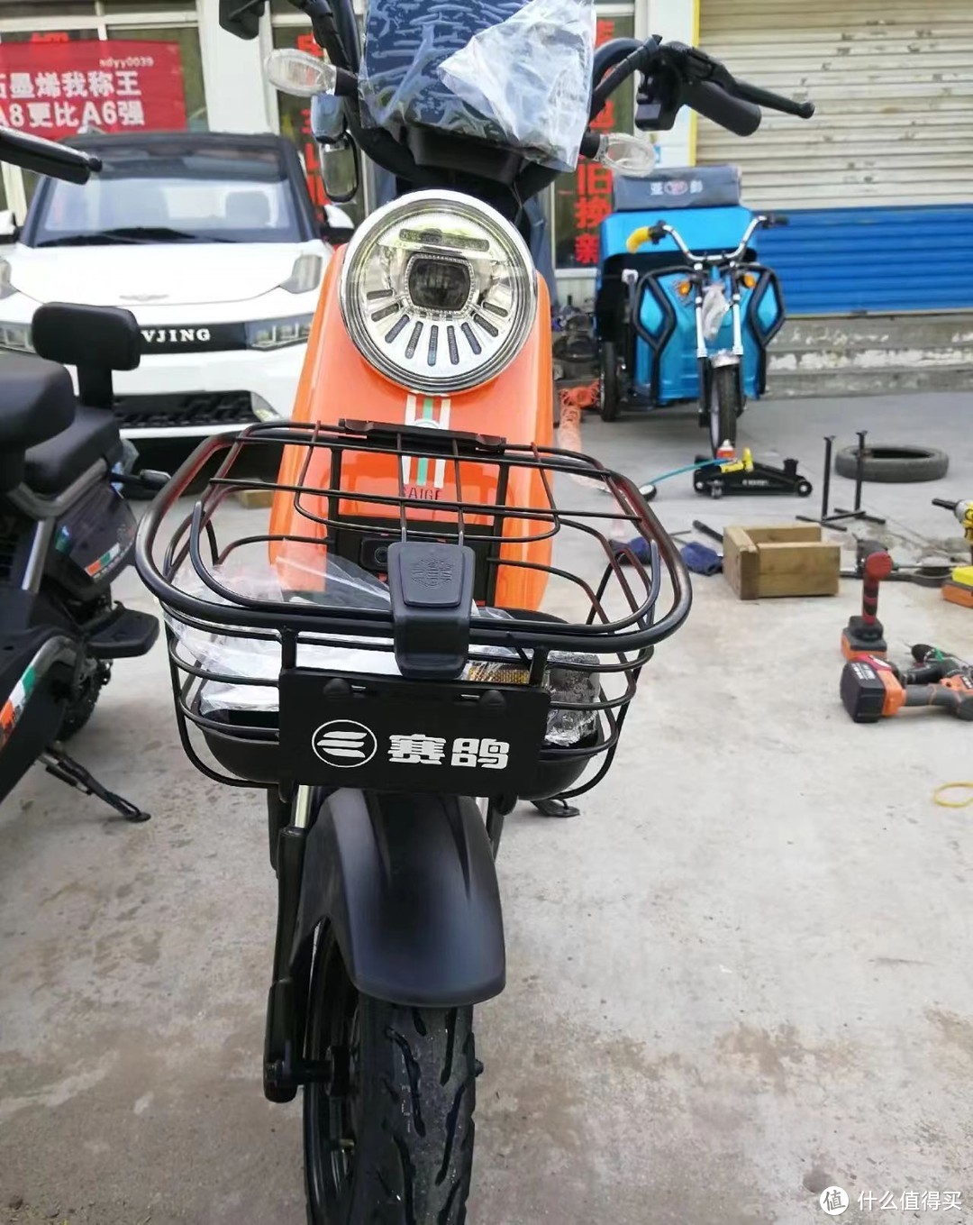 400w的电动自行车版本,匹配9管28a的控制器,内置了48v/60v-20ah的电池