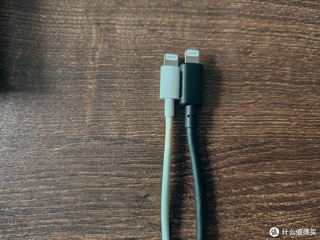 iPhone用户必备神器！uni苹果数据线体验分享