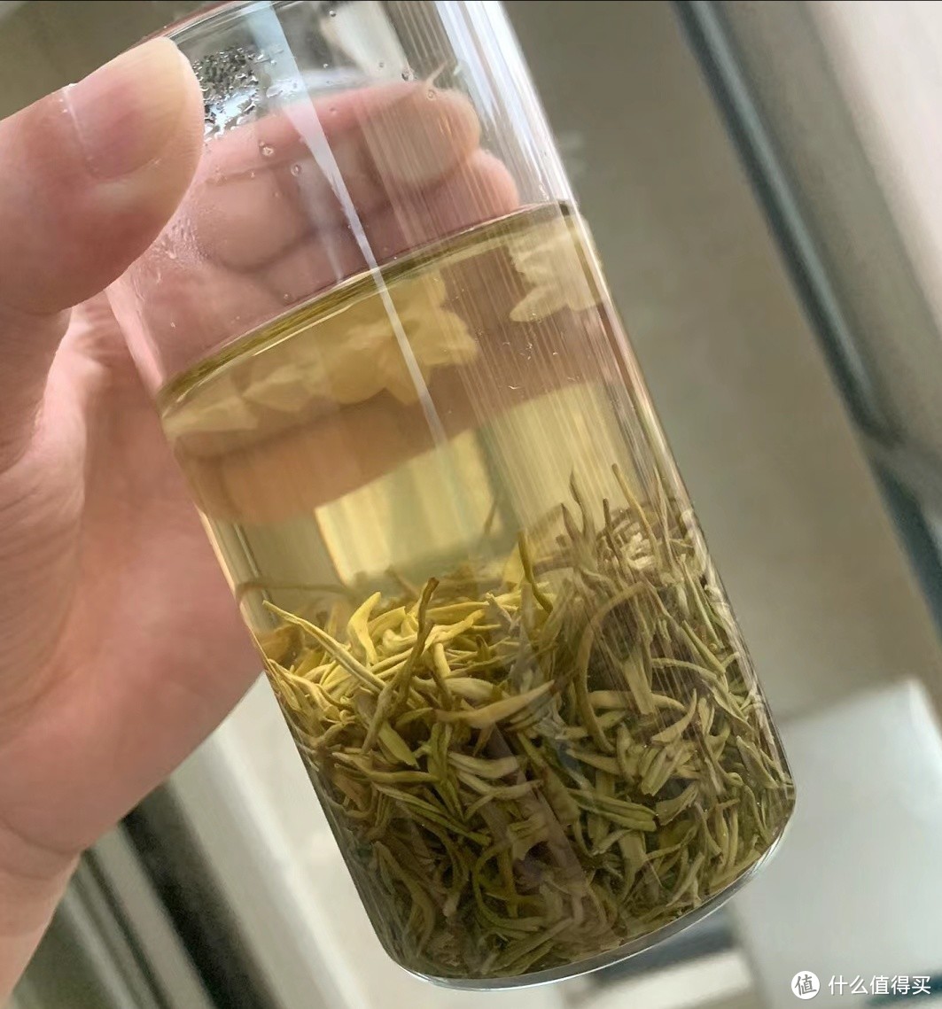 满屋飘香的茉莉花茶