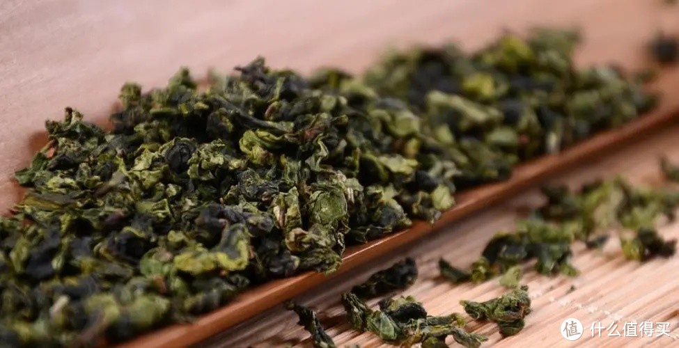 一杯春茶为春天加酚，一种独特的中国茶文化体验