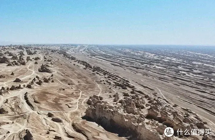 这个无人区，深入柴达木腹地，堪称自然原始之美！也是自驾爱好者的必去之地