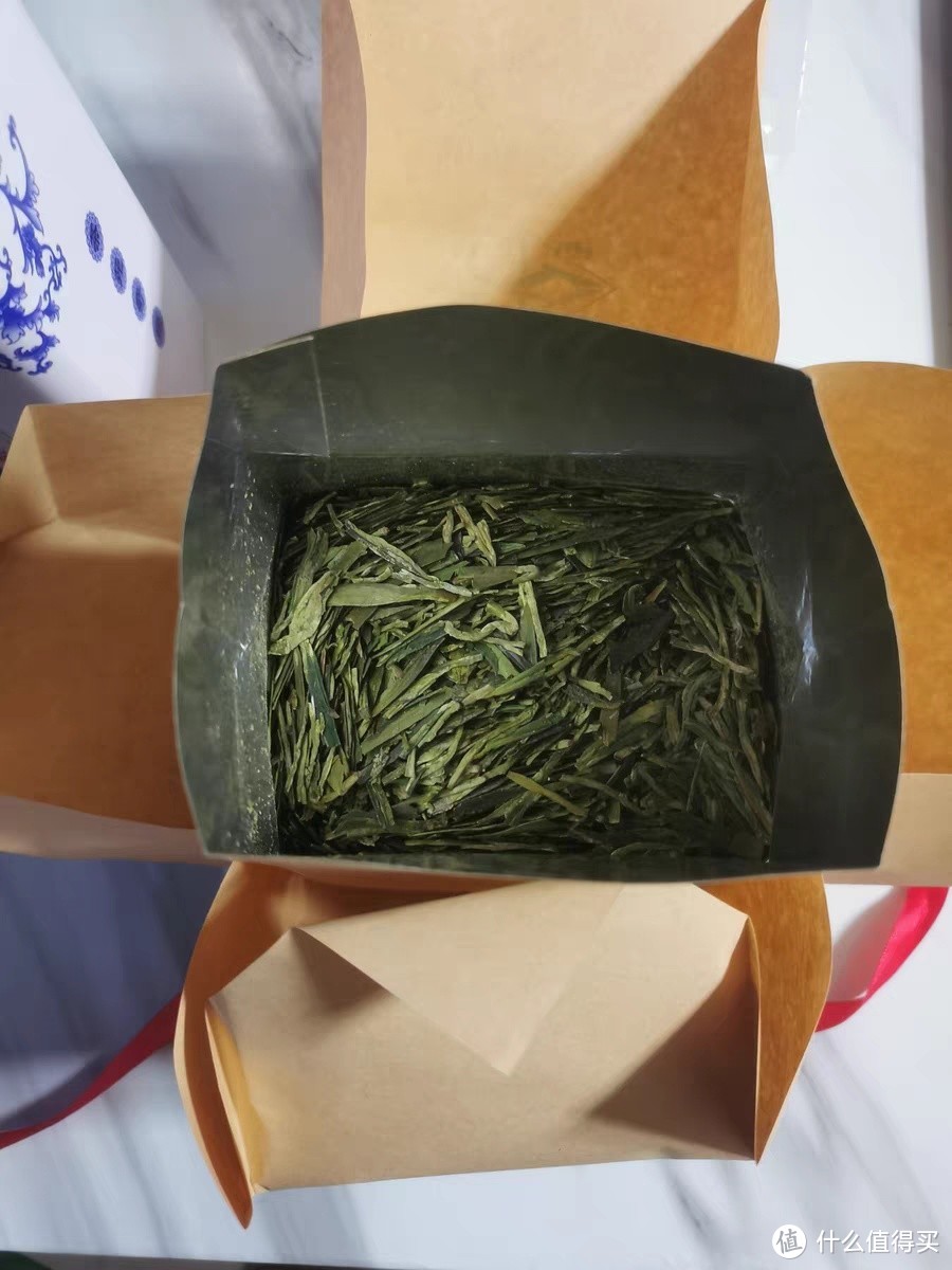 一杯龙井茶，品味江南春！