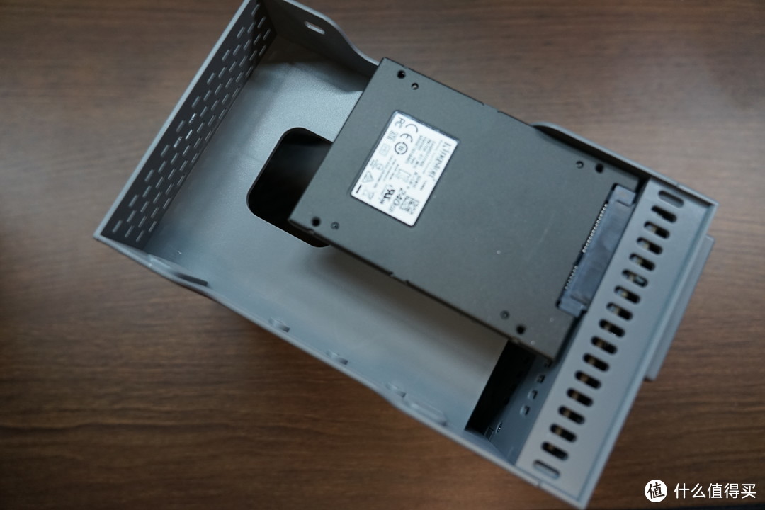 能做显卡扩展坞的硬盘盒大家不也来一个吗？——麦沃K35294A硬盘盒开箱