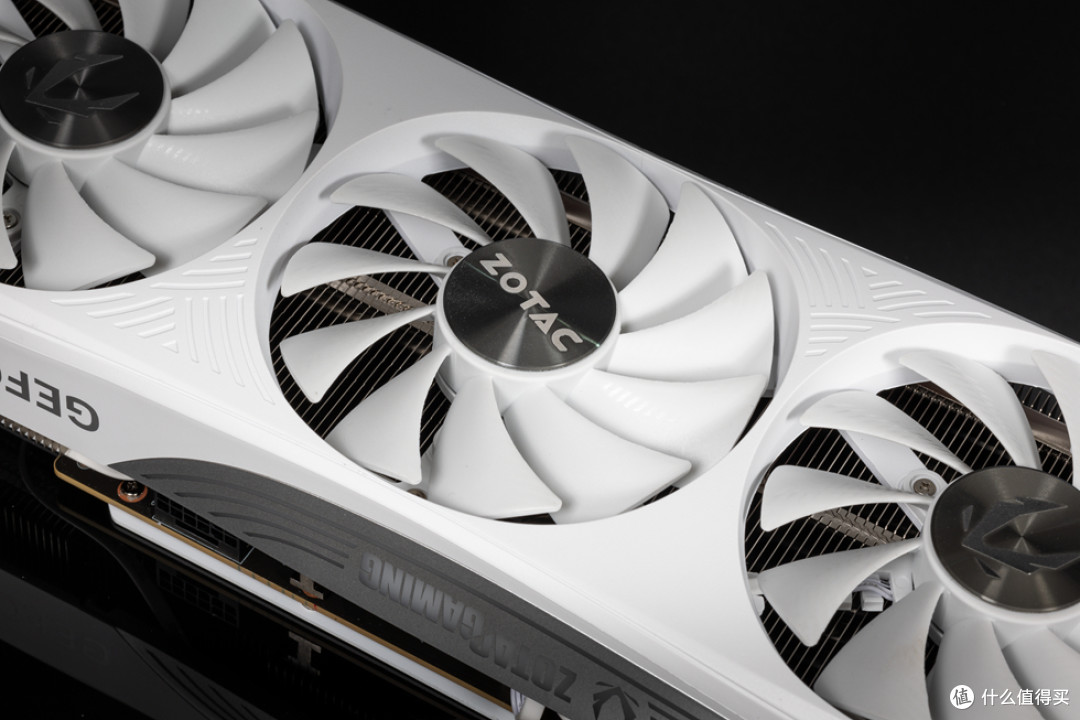 乔思伯d300华硕b760g小吹雪索泰4080samp装机展示