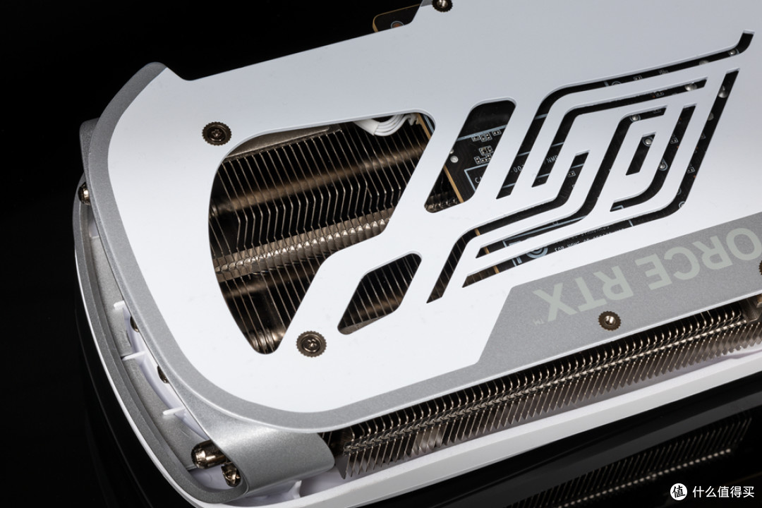 乔思伯d300华硕b760g小吹雪索泰4080samp装机展示