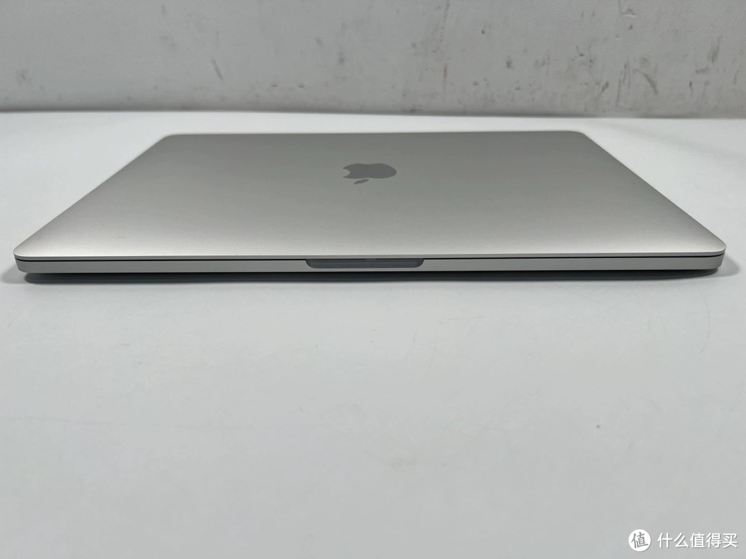 1799元带绝版Touch Bar且成色极好的MacBook Pro，1799简直不要太香！！！